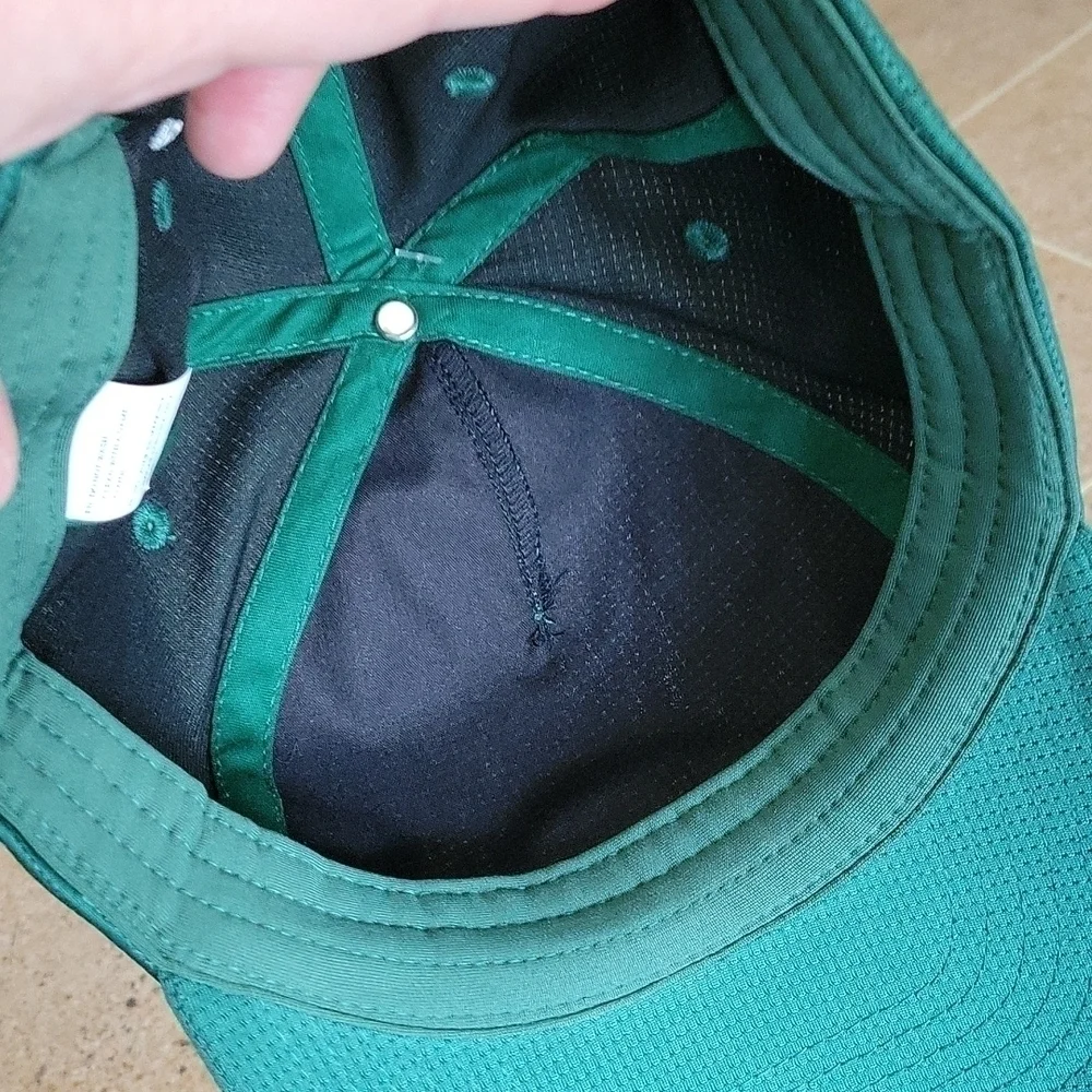 NEW! PGA Airflux Mesh Golf Baseball Cap.